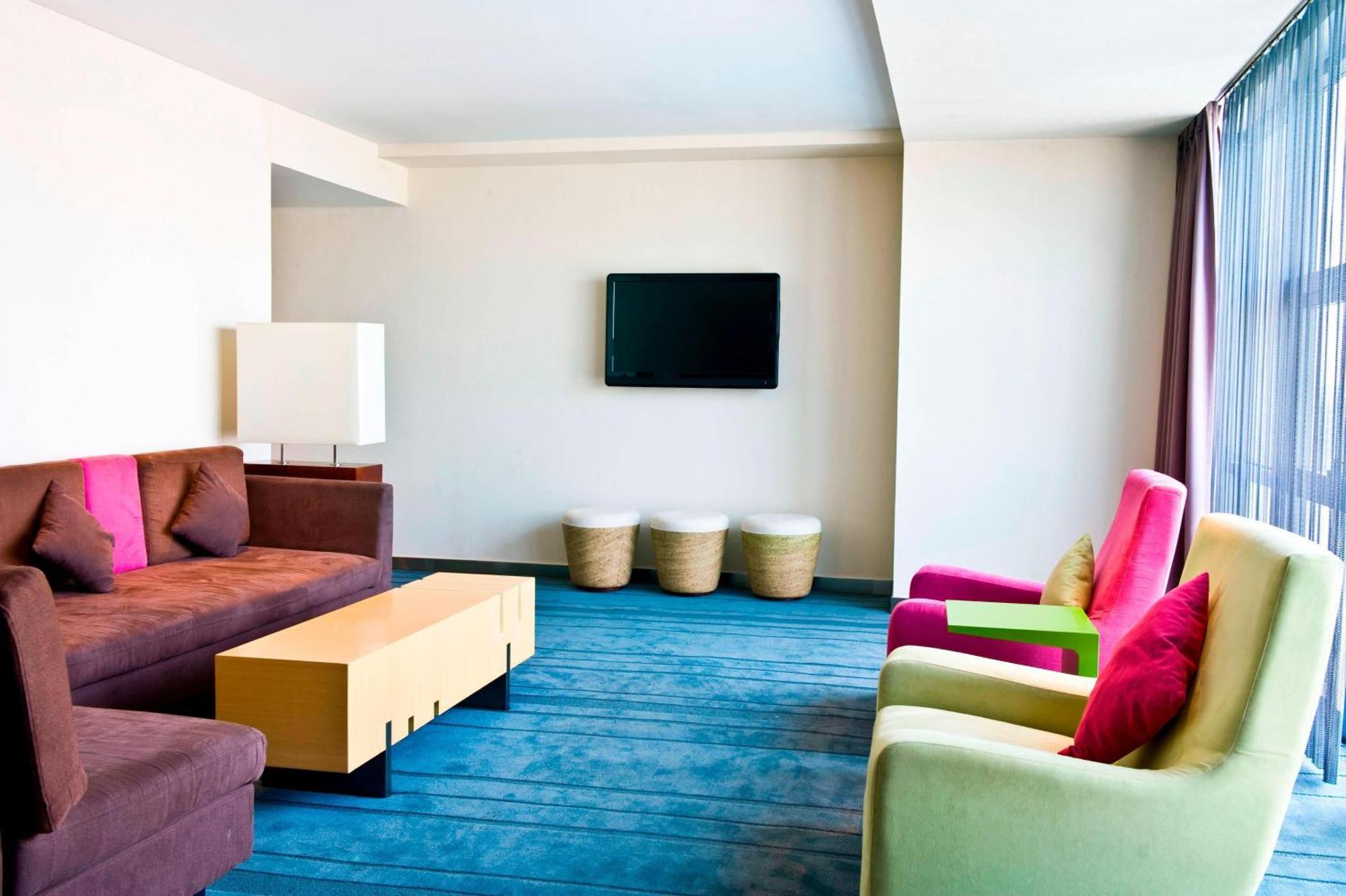 Aloft Beijing, Haidian 5*